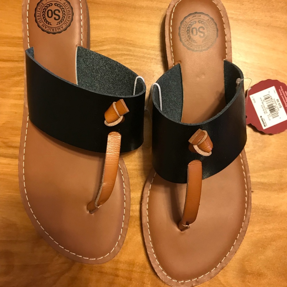 New with tags sandals